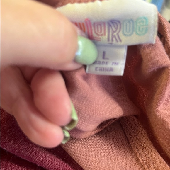 LuLaRoe Pink and mauve women’s shirts xl - Picture 2 of 3